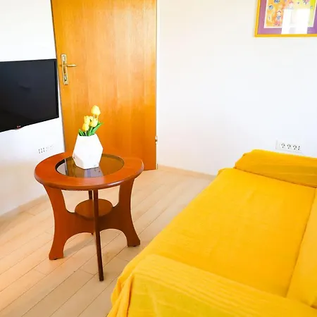 Zadar, The Florens - Near The With The New Pool & Garden, Bbq And Kids Playground * زادار