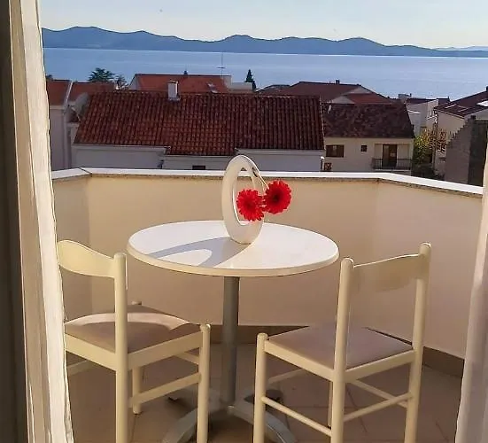 Lägenhet Zadar, The Florens - Near The With The New Pool & Garden, Bbq And Kids Playground *