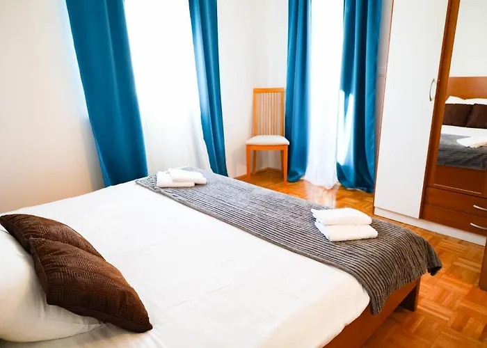 Lägenhet Zadar, The Florens - Near The With The New Pool & Garden, Bbq And Kids Playground *