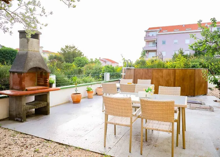 Zadar, The Florens - Near The With The New Pool & Garden, Bbq And Kids Playground * Zadar
