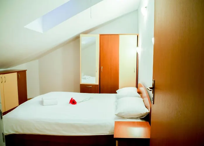 Lägenhet Zadar, The Florens - Near The With The New Pool & Garden, Bbq And Kids Playground