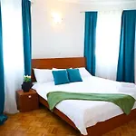 Zadar, The Florens - Near The With The New Pool & Garden, Bbq And Kids Playground Zadar