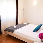 Zadar, The Florens - Near The With The New Pool & Garden, Bbq And Kids Playground Lejlighed *