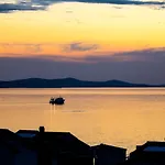 Apartamento Zadar, The Florens - Near The With The New Pool & Garden, Bbq And Kids Playground Zadar