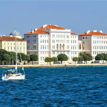 The Florens Near The With The Pool, Bbq And Kids Playground, Diklo Apartment Zadar