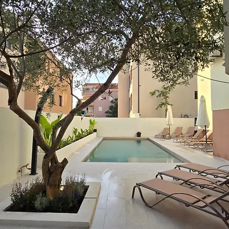 Zadar, The Florens - Near The With The New Pool & Garden, Bbq And Kids Playground Apartament Zadar