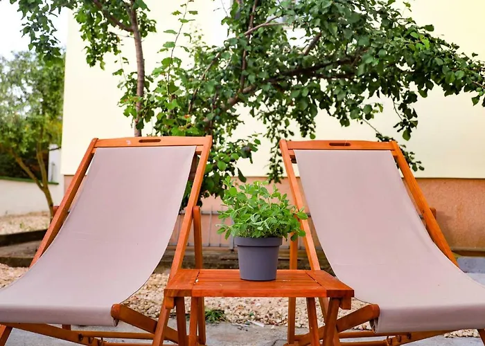 Zadar, The Florens - Near The With The New Pool & Garden, Bbq And Kids Playground 자다르