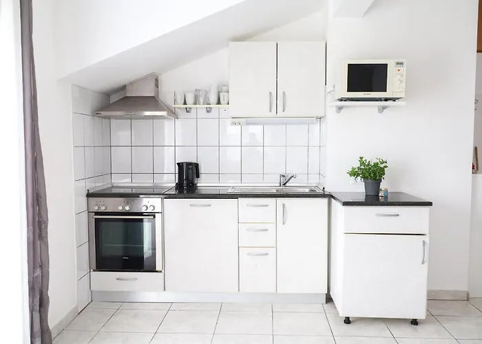 Zadar, The Florens - Near The With The New Pool & Garden, Bbq And Kids Playground *